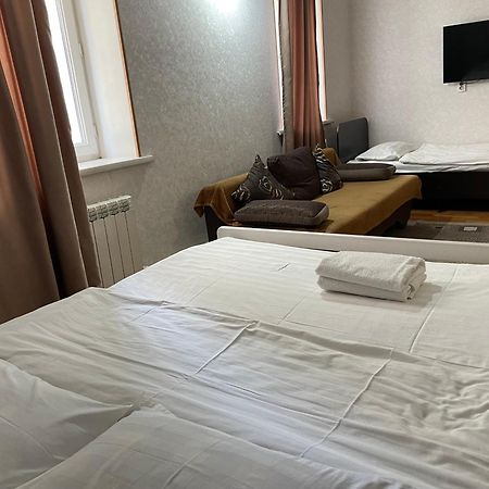 Fiveseasons Vandrerhjem Almaty Eksteriør bilde